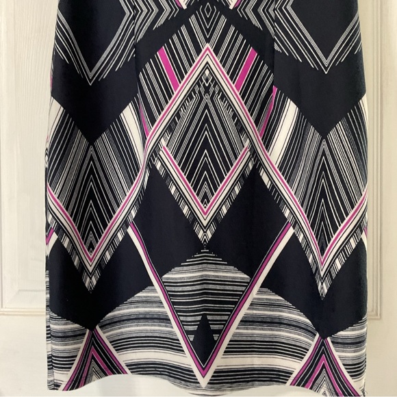 Cato Midi Dress Black White Red Diamond Design Short Sleeve Size 14 - Picture 3 of 16